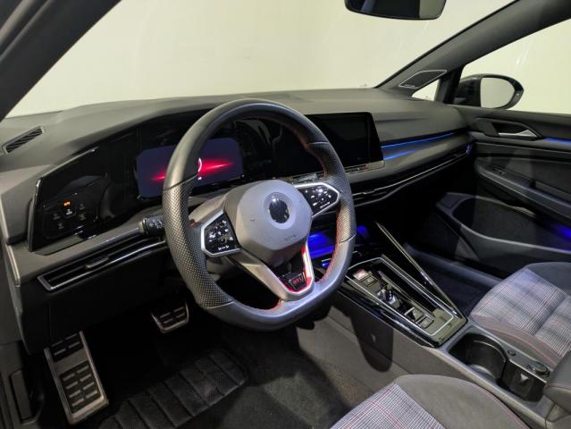 Volkswagen Golf image 9