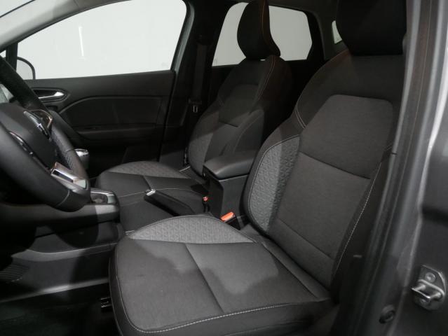 Renault Captur image 1