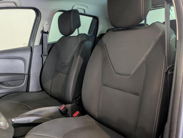 Renault Clio image 2