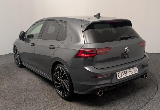 Volkswagen Golf image 8