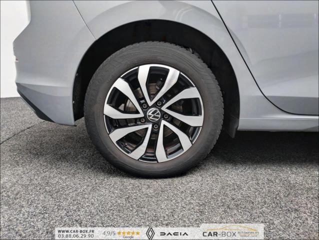 Volkswagen Golf image 9