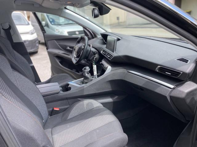 Peugeot 3008 image 6