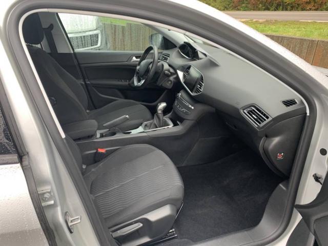 Peugeot 308 image 4