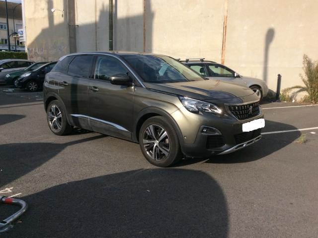 Peugeot 3008 image 1