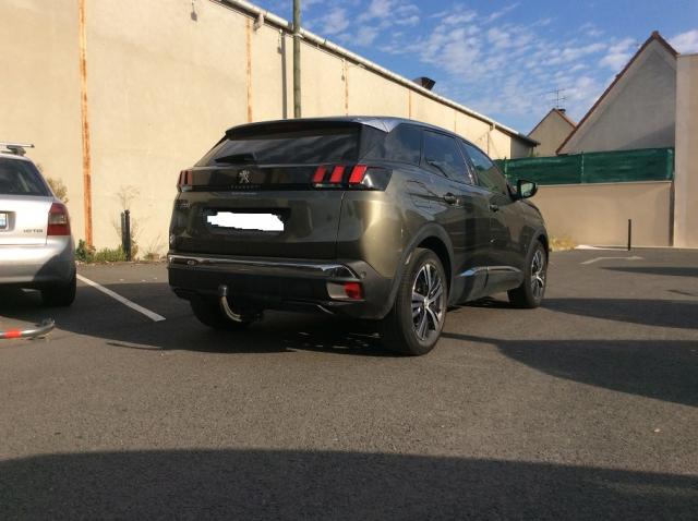 Peugeot 3008 image 2