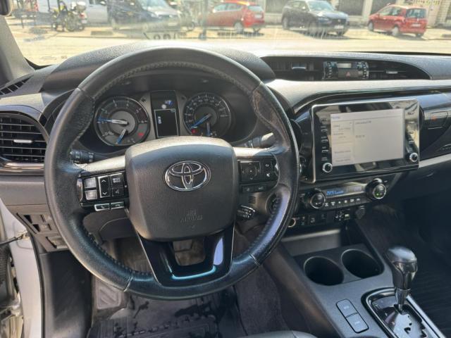 Toyota Hilux image 1