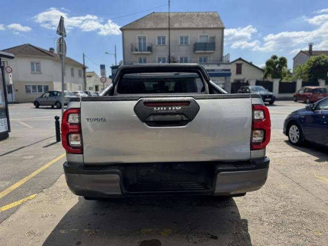 Toyota Hilux image 9