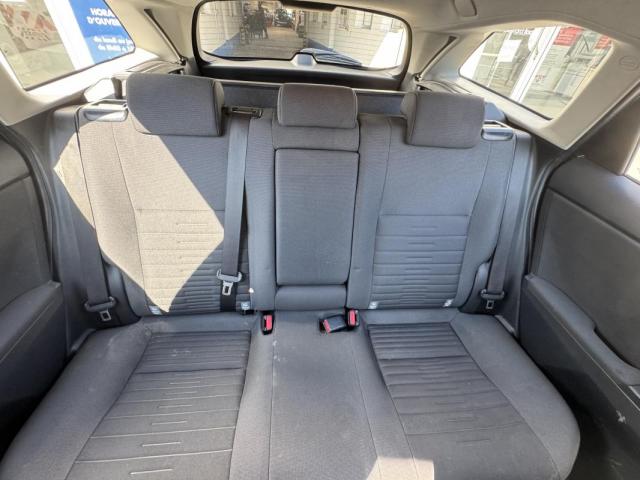 Toyota Auris image 1