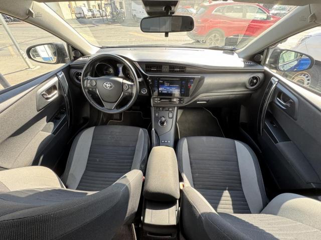 Toyota Auris image 4
