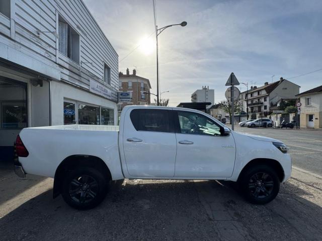 Toyota Hilux image 5