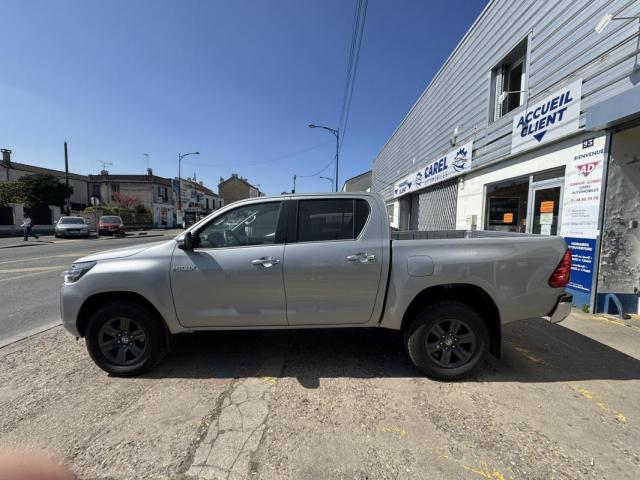 Toyota Hilux image 6