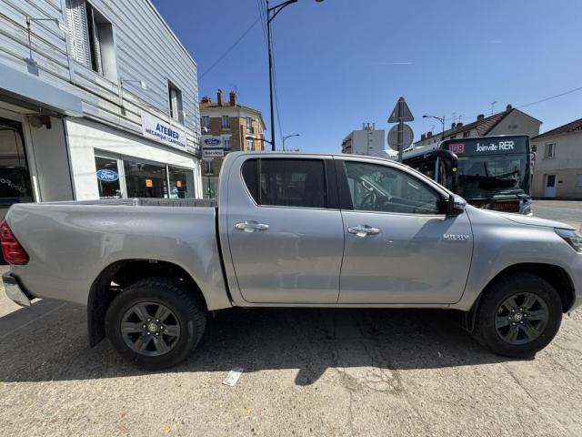 Toyota Hilux image 3
