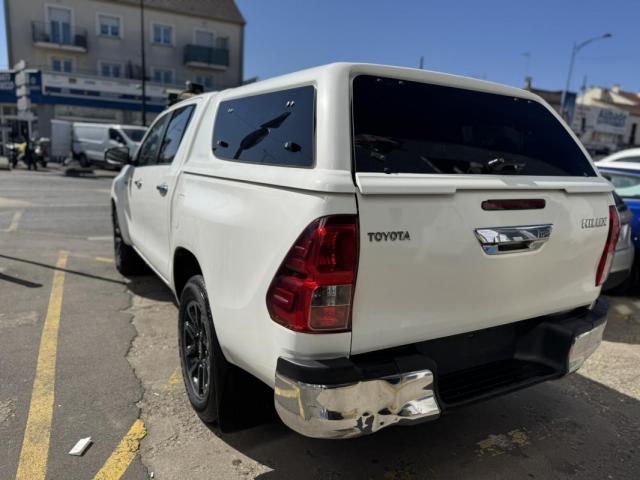 Toyota Hilux image 5