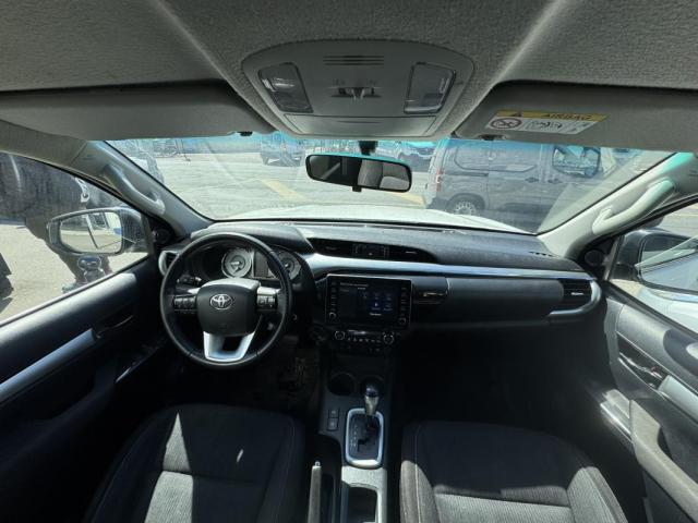 Toyota Hilux image 6