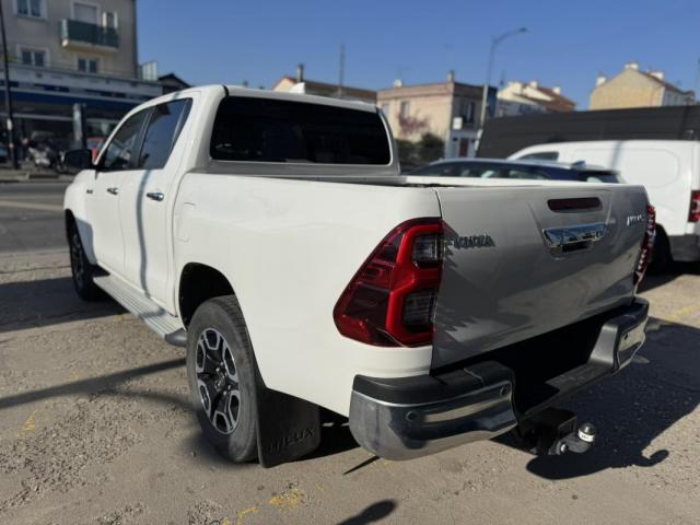Toyota Hilux image 1
