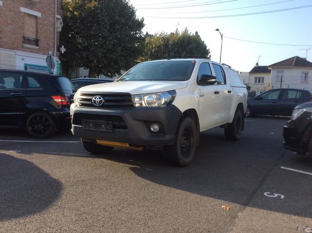 Toyota Hilux image 8