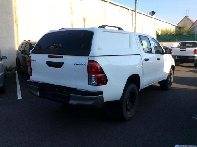 Toyota Hilux image 3