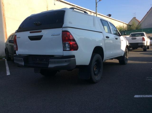 Toyota Hilux image 5