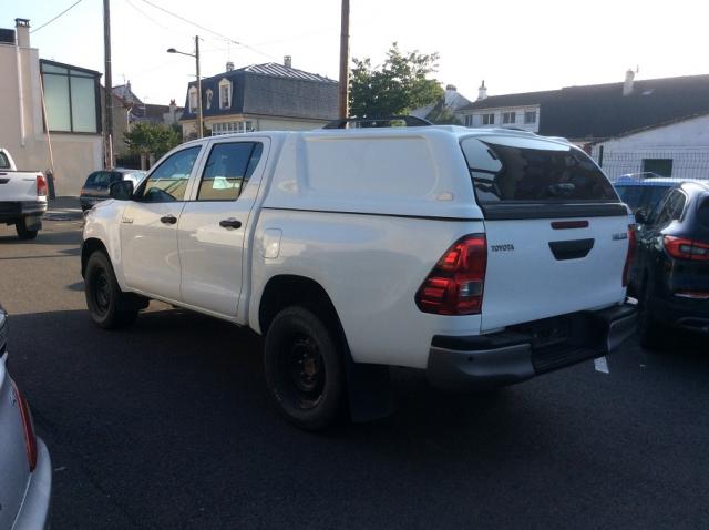 Toyota Hilux image 1