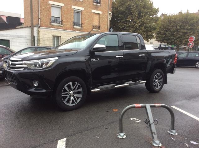 Toyota Hilux image 7