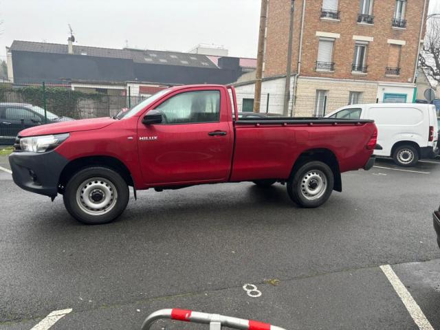 Toyota Hilux image 8