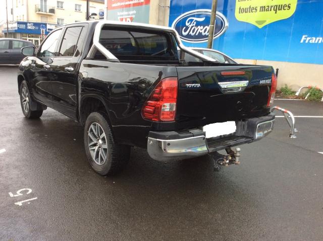 Toyota Hilux image 5