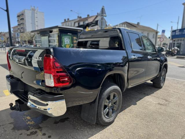 Toyota Hilux image 7