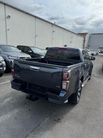 Isuzu D-Max image 9