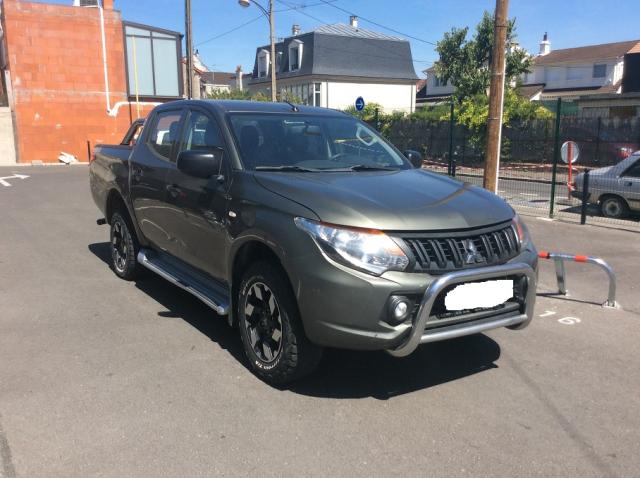 Mitsubishi L200 image 4