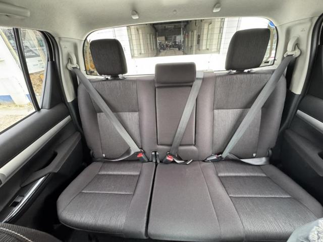 Toyota Hilux image 3