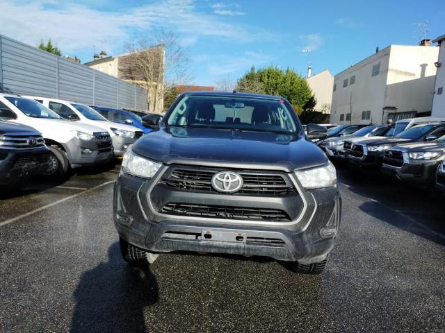 Toyota Hilux image 1