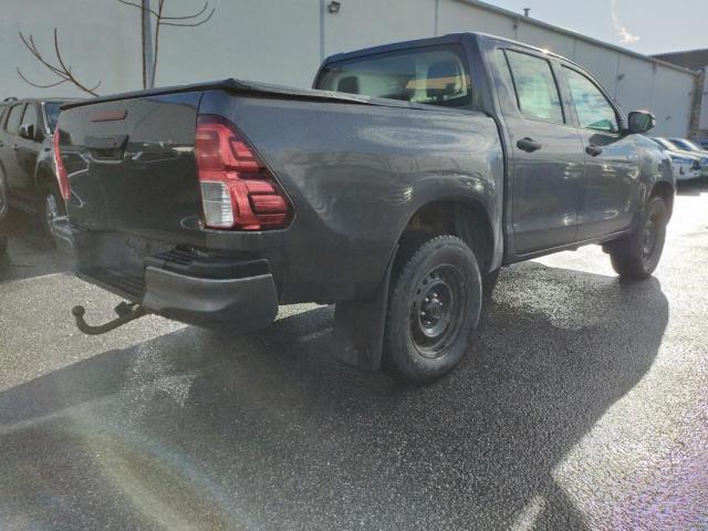 Toyota Hilux image 8