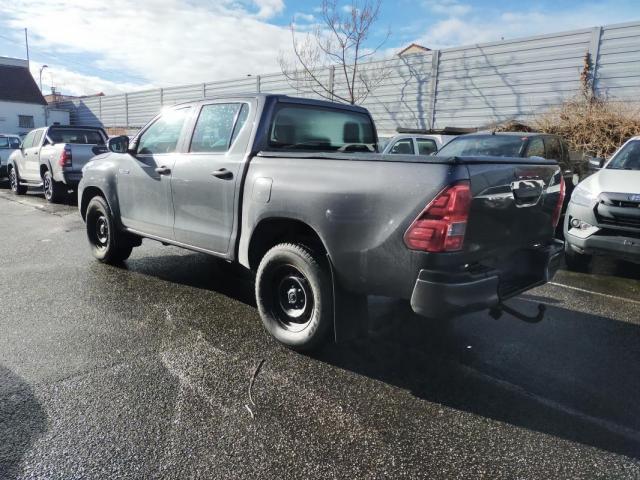 Toyota Hilux image 3