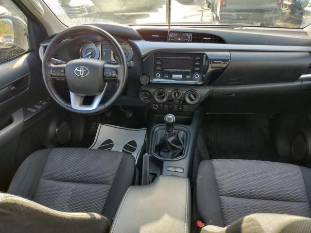 Toyota Hilux image 7