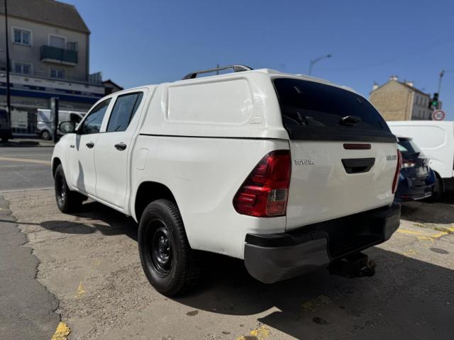 Toyota Hilux image 5