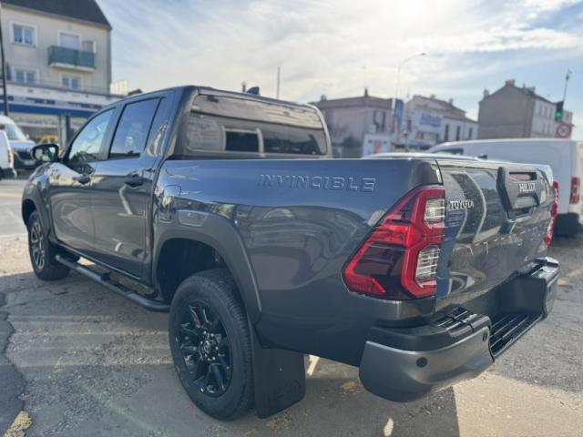 Toyota Hilux image 4