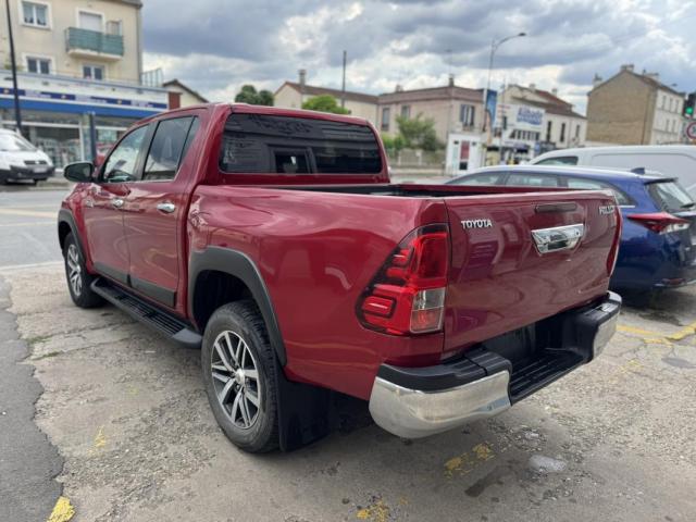 Toyota Hilux image 2