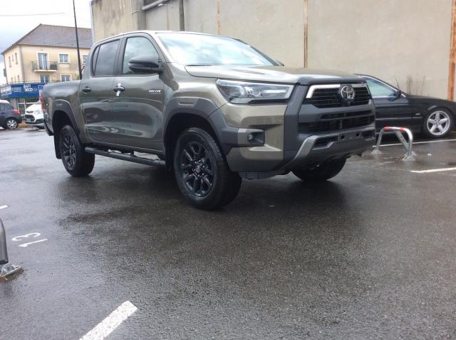 Toyota Hilux image 5