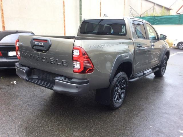 Toyota Hilux image 8
