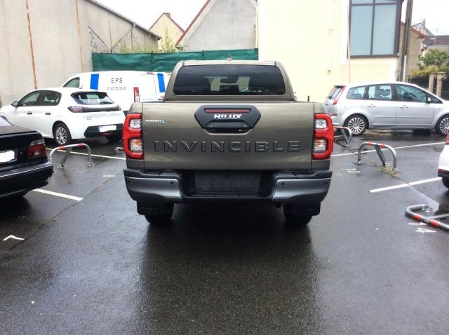 Toyota Hilux image 6
