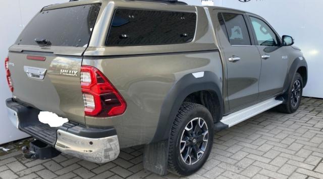 Toyota Hilux image 6