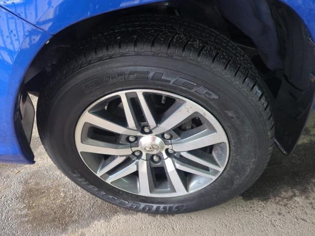 Toyota Hilux image 4