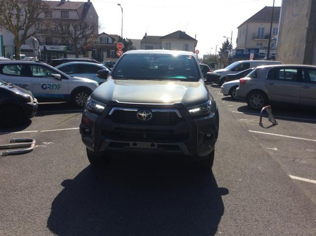 Toyota Hilux image 6