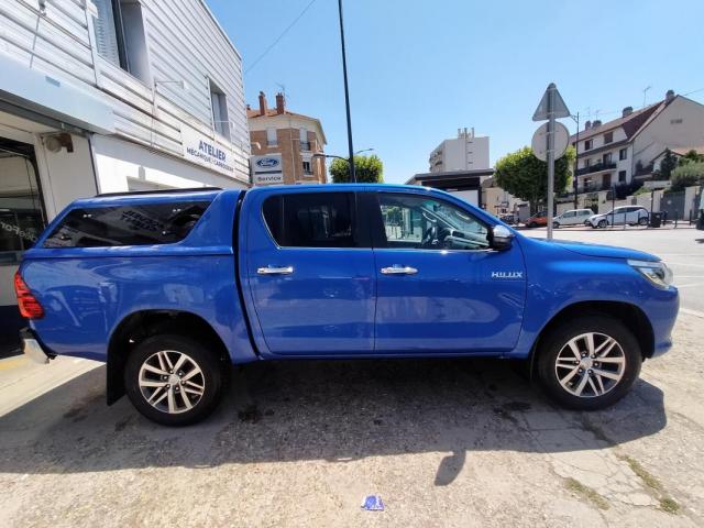 Toyota Hilux image 2