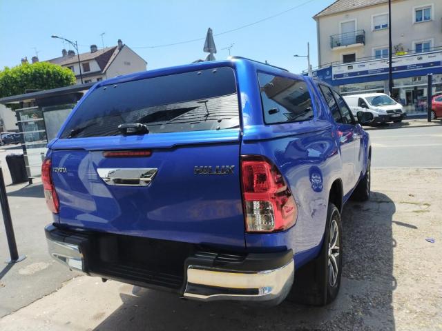 Toyota Hilux image 4