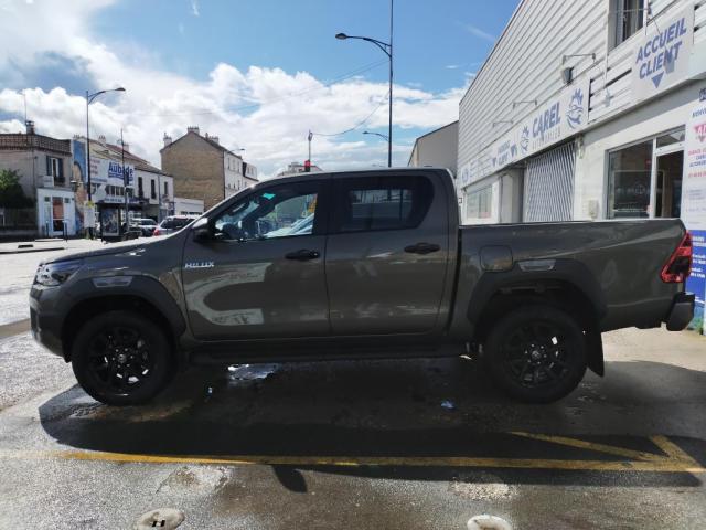 Toyota Hilux image 1