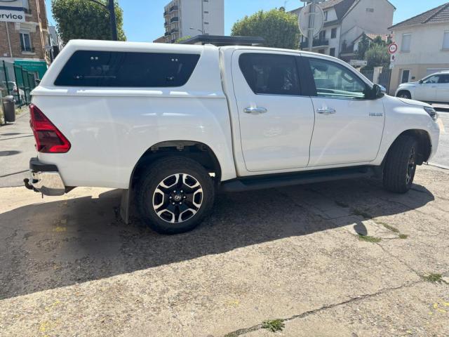 Toyota Hilux image 3