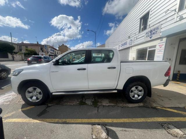 Toyota Hilux image 1