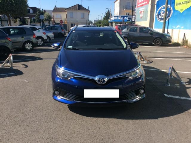 Toyota Auris image 5
