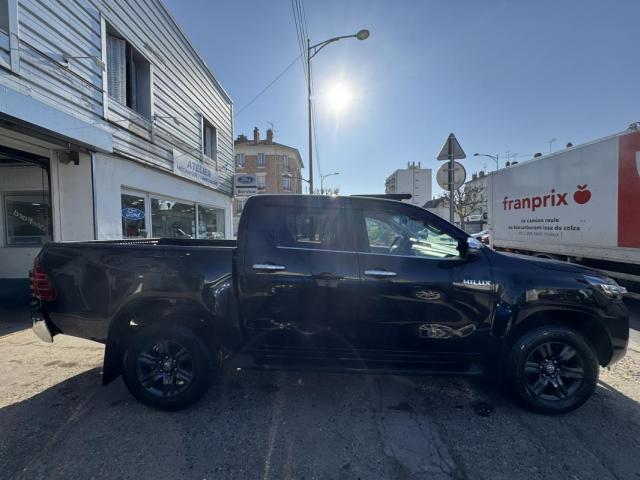 Toyota Hilux image 2